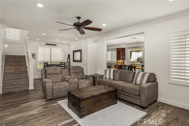 Detail Gallery Image 14 of 32 For 995 S Silver Star Way, Anaheim,  CA 92808 - 3 Beds | 2/1 Baths