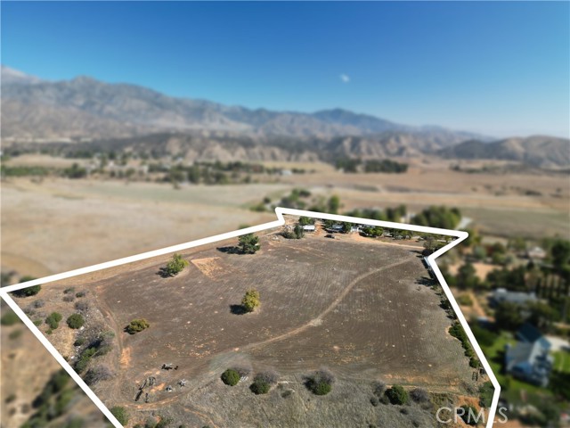 11055 Sunset, Banning CA: https://media.crmls.org/medias/ffbc6f28-d4c1-42a9-885b-a353066f7b9f.jpg