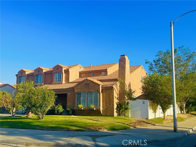 5034 Marseilles Court, Palmdale CA: https://media.crmls.org/medias/ffbd5130-67bd-4057-82c8-52d547229697.jpg