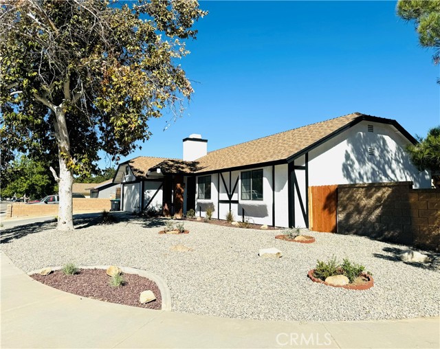 Detail Gallery Image 1 of 19 For 38054 Meadow Wood St, Palmdale,  CA 93552 - 3 Beds | 2 Baths