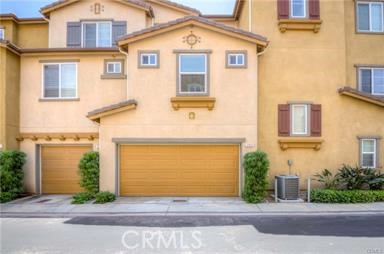 Detail Gallery Image 2 of 31 For 22919 Mariposa Ave #202,  Torrance,  CA 90502 - 3 Beds | 4 Baths