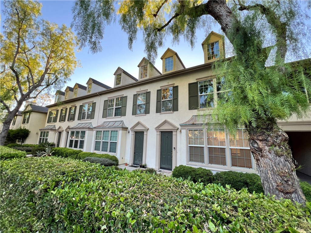 27026 Victoria Lane #94