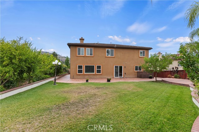 16183 Village Meadow Drive, Riverside CA: https://media.crmls.org/medias/ffbde92b-5fa5-4c29-b07a-2381a3d59022.jpg