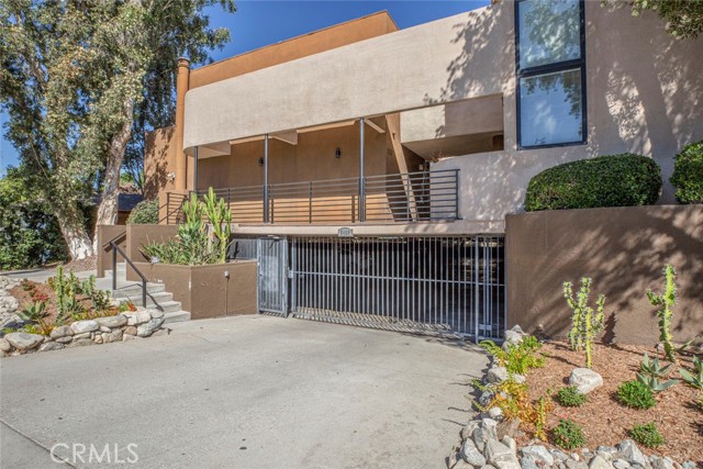 Detail Gallery Image 28 of 28 For 5456 Hermitage Ave #8,  Valley Village,  CA 91607 - 2 Beds | 2 Baths