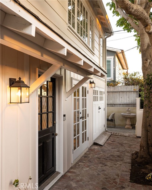 Detail Gallery Image 29 of 38 For 31590 Jewel Ave, Laguna Beach,  CA 92651 - 2 Beds | 2/1 Baths