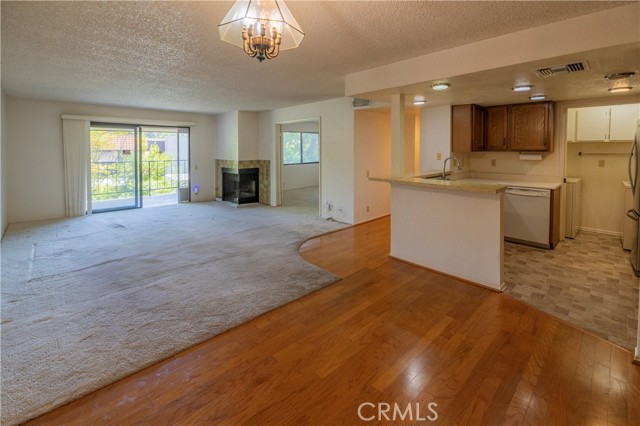 Detail Gallery Image 6 of 37 For 242 E Fern Ave #208,  Redlands,  CA 92373 - 2 Beds | 2 Baths