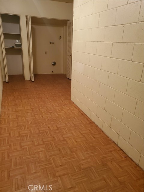 Detail Gallery Image 19 of 20 For 49 N Parkwood Ave #9,  Pasadena,  CA 91107 - 3 Beds | 2/1 Baths