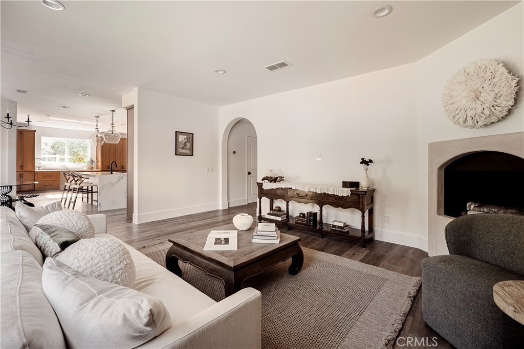 MLS #SR25229152 image #12