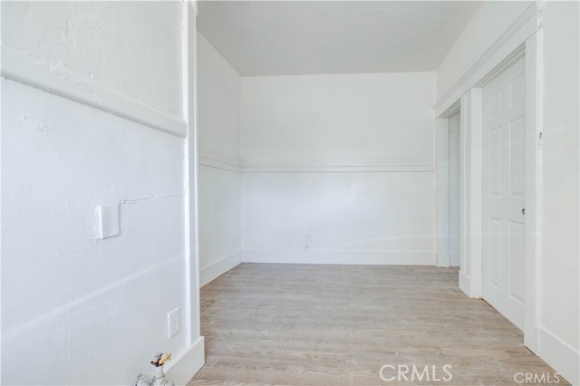 458 W Vernon Avenue, Los Angeles CA: https://media.crmls.org/medias/ffbfc92e-a0a8-4d5f-a509-5b4529563083.jpg