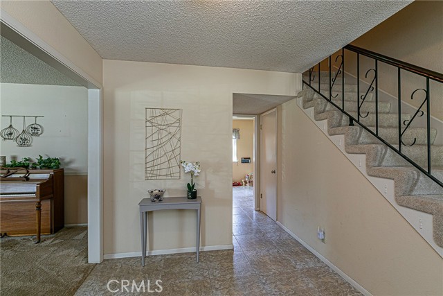 Detail Gallery Image 2 of 29 For 4329 Westminster, Santa Maria,  CA 93455 - 4 Beds | 2/1 Baths