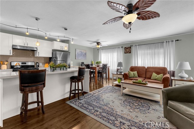 Detail Gallery Image 2 of 31 For 25 Diamond #25,  Palm Desert,  CA 92260 - 2 Beds | 2 Baths