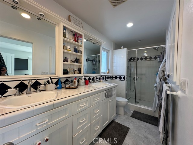 16685 S Pacific Avenue, Sunset Beach CA: https://media.crmls.org/medias/ffc2383d-6264-4e4d-be04-cad70917664f.jpg