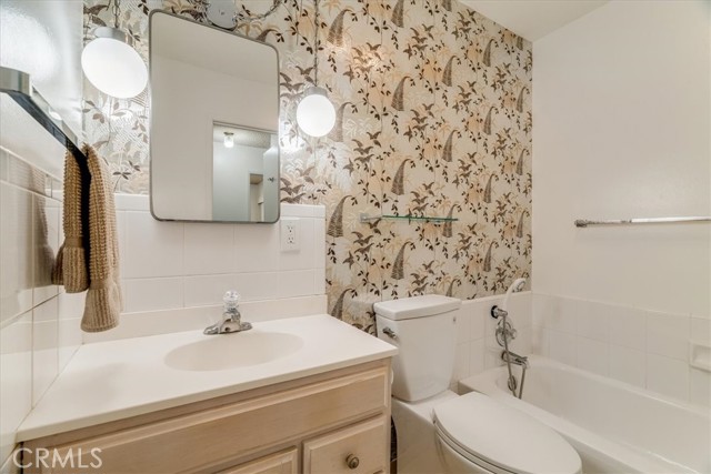 516 E Creston Street, Santa Maria CA: https://media.crmls.org/medias/ffc26730-5298-423d-be74-2bae673634a3.jpg