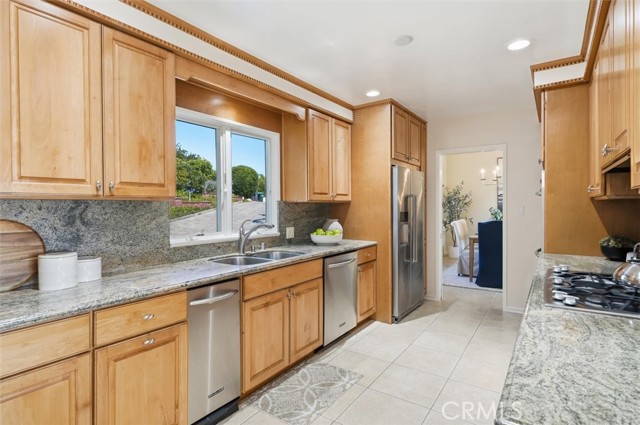 24 Coveview Drive, Rancho Palos Verdes, California 90275, 5 Bedrooms Bedrooms, ,2 BathroomsBathrooms,Residential,For Sale,Coveview Drive,SB26059786