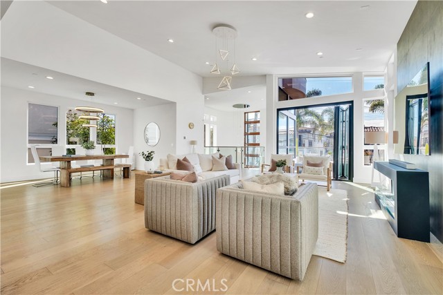 Detail Gallery Image 3 of 73 For 719 1st Pl, Hermosa Beach,  CA 90254 - 4 Beds | 4 Baths