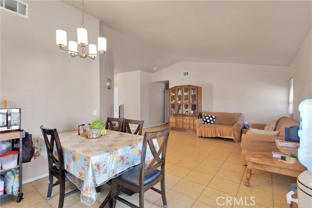 Detail Gallery Image 8 of 25 For 14753 Kimberly, Adelanto,  CA 92301 - 3 Beds | 2 Baths