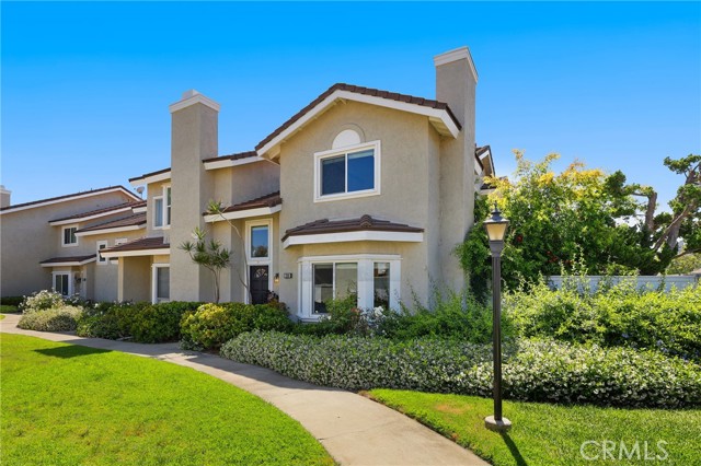 226 Greenmoor, Irvine CA: https://media.crmls.org/medias/ffc517e6-5859-4ecd-9881-c86ea79e4fc6.jpg