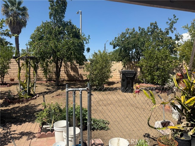 Detail Gallery Image 26 of 28 For 416 S Tamarisk Ave, Rialto,  CA 92376 - 4 Beds | 2 Baths