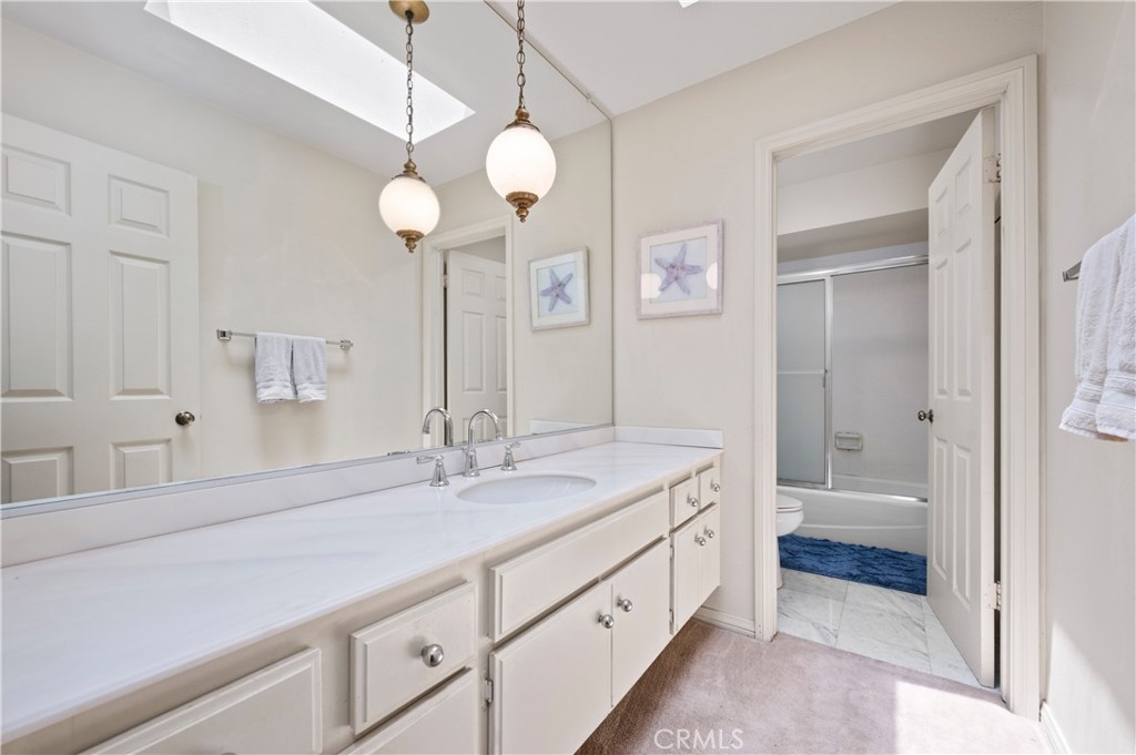 Ffc66cb4 A9af 43d1 B3f3 69674f9682ed