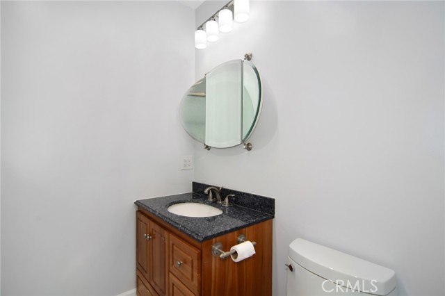 Detail Gallery Image 14 of 16 For 22313 Mobile St, Woodland Hills,  CA 91303 - 1 Beds | 1 Baths