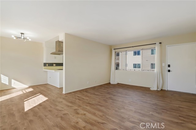 211 East California Avenue, C11 photo 7