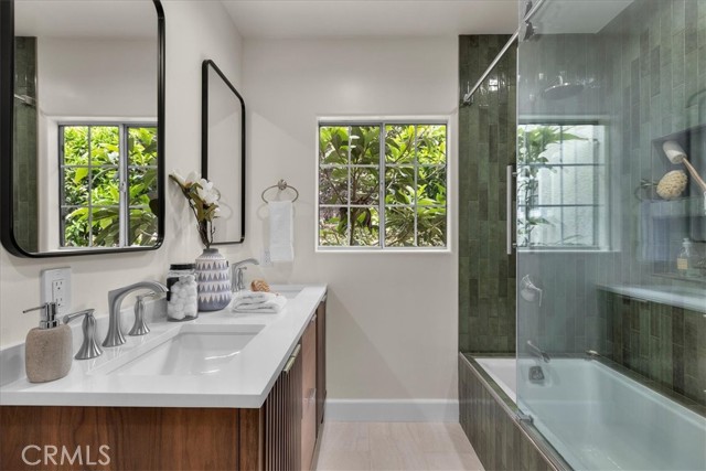 11927 Beatrice Street, Culver City CA: https://media.crmls.org/medias/ffc7305e-fac4-4847-88f5-24ad7ceebb50.jpg