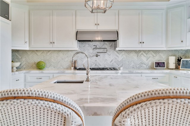 1232 Via Coronel, Palos Verdes Estates CA: https://media.crmls.org/medias/ffc76978-571e-4f80-b1b1-5c4ee7f87246.jpg