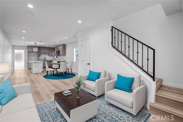 10517 Firmona Avenue, Inglewood CA: https://media.crmls.org/medias/ffc77fe9-8d10-4fa5-8d29-b9d0ac8dc8f1.jpg