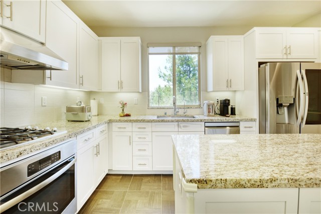 Detail Gallery Image 8 of 32 For 99 Fuchsia, Lake Forest,  CA 92630 - 4 Beds | 3 Baths