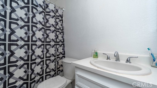 Detail Gallery Image 5 of 17 For 2875 N Los Felices Rd #211,  Palm Springs,  CA 92262 - 1 Beds | 1 Baths