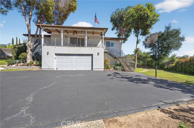Detail Gallery Image 10 of 69 For 1528 York Dr, Vista,  CA 92084 - 3 Beds | 2 Baths