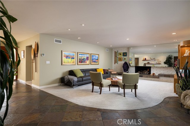 14192 Livingston Street, Tustin CA: https://media.crmls.org/medias/ffcb3895-2153-4528-9ba5-a960f002d909.jpg
