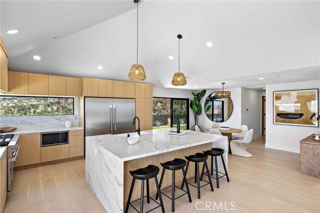 820 Calle Mendoza, San Clemente CA: https://media.crmls.org/medias/ffcb4e2c-1ba4-40af-ac7f-f38a6655188c.jpg