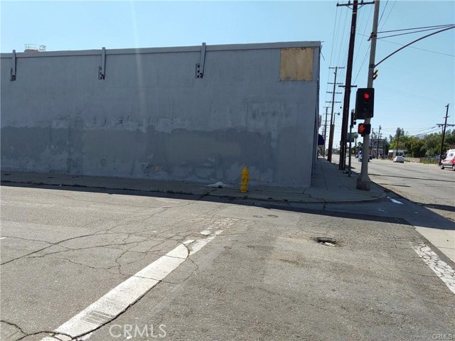 1232 W Base Line Street, San Bernardino, California 92411, ,Commercial Sale,For Sale,1232 W Base Line Street,CRHD23104007