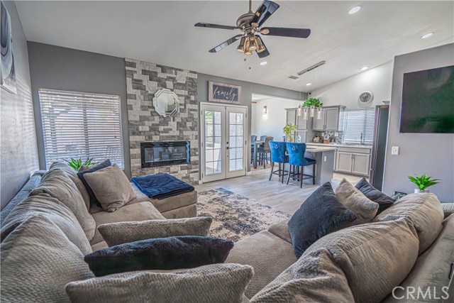 Detail Gallery Image 13 of 65 For 6317 Prairie Ct, Quartz Hill,  CA 93536 - 4 Beds | 2 Baths