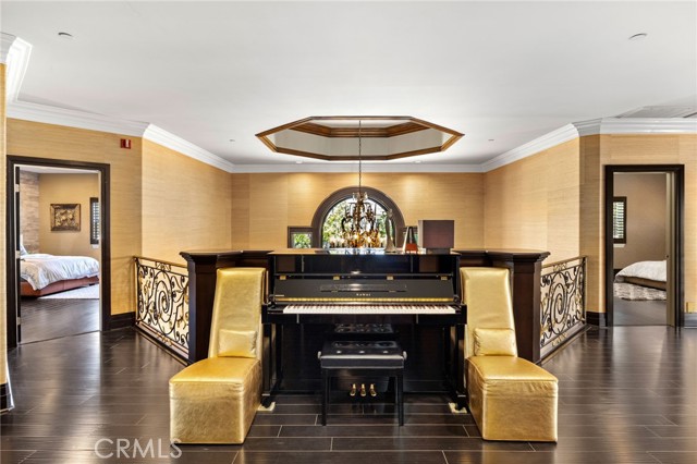 451 W Le Roy Avenue, Arcadia CA: https://media.crmls.org/medias/ffcc1f76-7105-4827-a650-92b69f0c35d9.jpg