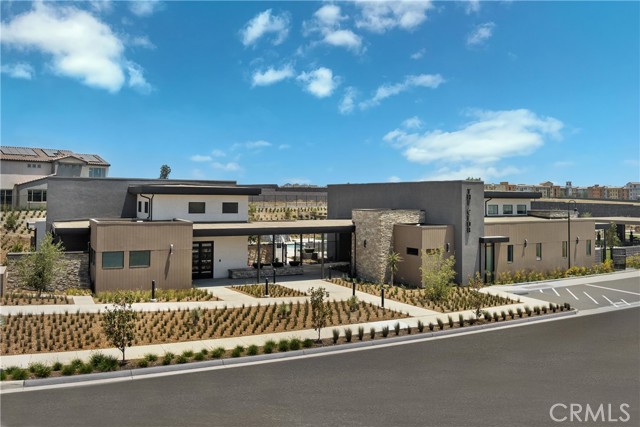 Detail Gallery Image 4 of 10 For 15860 Blue Copper Way, Fontana,  CA 92336 - 3 Beds | 2/1 Baths