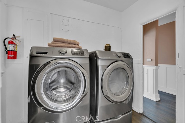 Detail Gallery Image 21 of 26 For 8319 S Van Ness, Inglewood,  CA 90305 - 3 Beds | 2 Baths