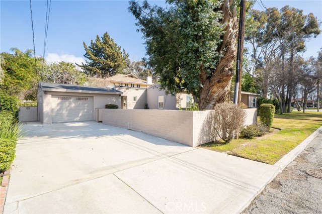 698 E Lynwood Drive, San Bernardino, CA, 92404 698 E Lynwood Drive, San Bernardino, CA, 92404
