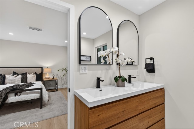 Detail Gallery Image 16 of 41 For 5506 Forest Cove, Agoura Hills,  CA 91301 - 4 Beds | 3/1 Baths