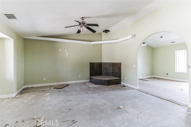 Detail Gallery Image 4 of 28 For 8975 Pumalo Rd, Lucerne Valley,  CA 92356 - 4 Beds | 2 Baths