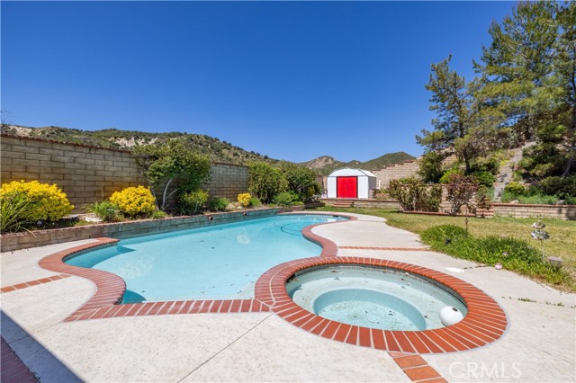 Detail Gallery Image 18 of 35 For 28519 Applewood Ln, Castaic,  CA 91384 - 3 Beds | 2/1 Baths