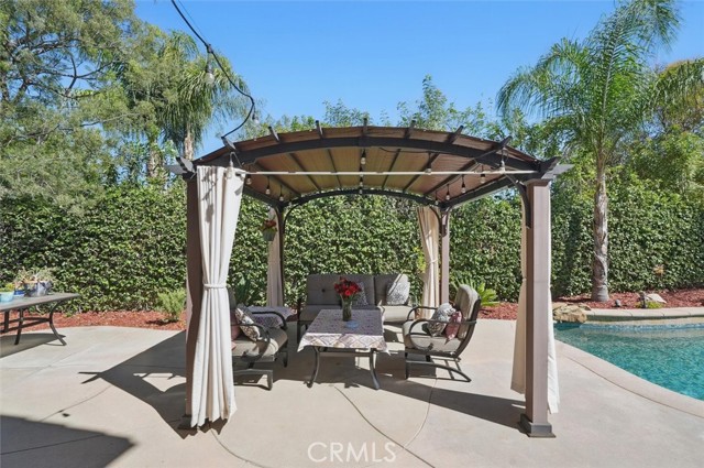 23405 Winslow Place, Valencia CA: https://media.crmls.org/medias/ffcea9ab-5c7a-4b77-bb19-6841c3ca5bc0.jpg