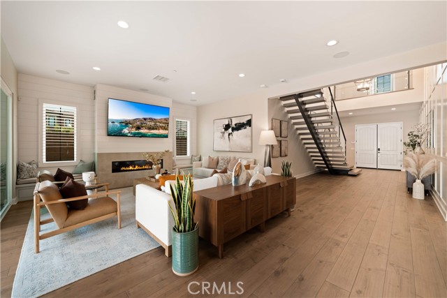 142 Salt spg, Irvine CA: https://media.crmls.org/medias/ffceaee4-abfd-410b-8ccf-427362f344c8.jpg