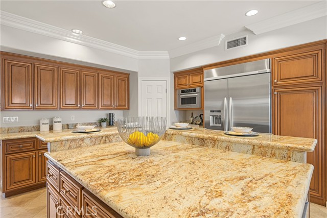 Detail Gallery Image 15 of 42 For 1110 S Tamarisk Dr, Anaheim Hills,  CA 92807 - 4 Beds | 4/1 Baths