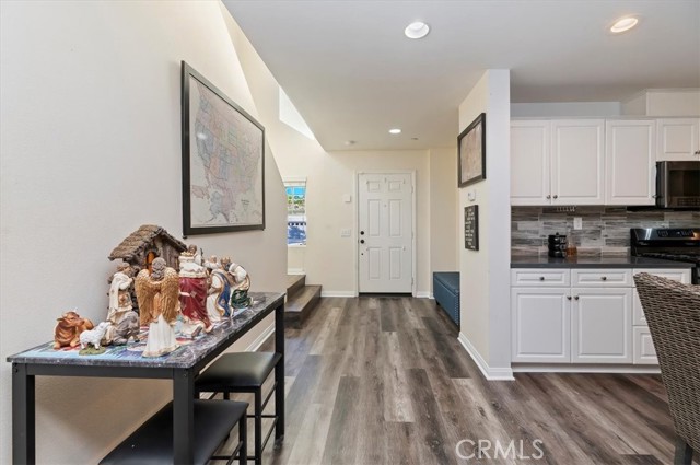 Detail Gallery Image 7 of 38 For 20583 Spring, Riverside,  CA 92507 - 5 Beds | 3/1 Baths