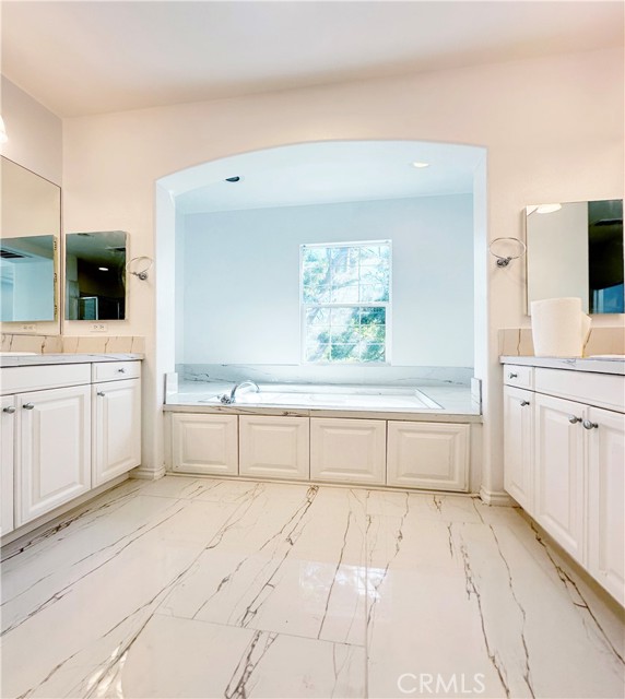 Detail Gallery Image 2 of 7 For 1437 Georgia, Tustin,  CA 92782 - 4 Beds | 2/1 Baths