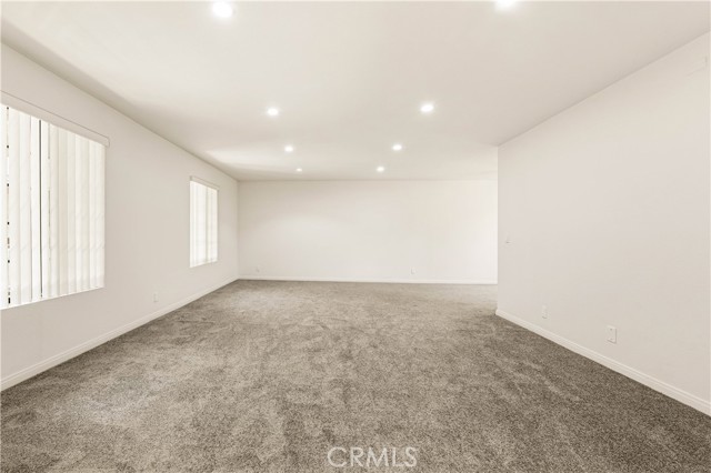 Detail Gallery Image 6 of 24 For 260 S 6th St #G,  Burbank,  CA 91501 - 2 Beds | 2 Baths