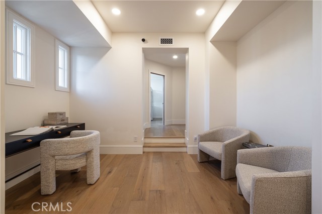 Detail Gallery Image 23 of 72 For 8 Gleneagles Dr, Newport Beach,  CA 92660 - 5 Beds | 5/1 Baths