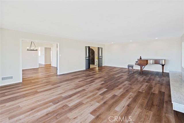 24971 KIT CARSON Road, Hidden Hills CA: https://media.crmls.org/medias/ffd0c020-15d3-49a8-bdea-7a2832ad5463.jpg